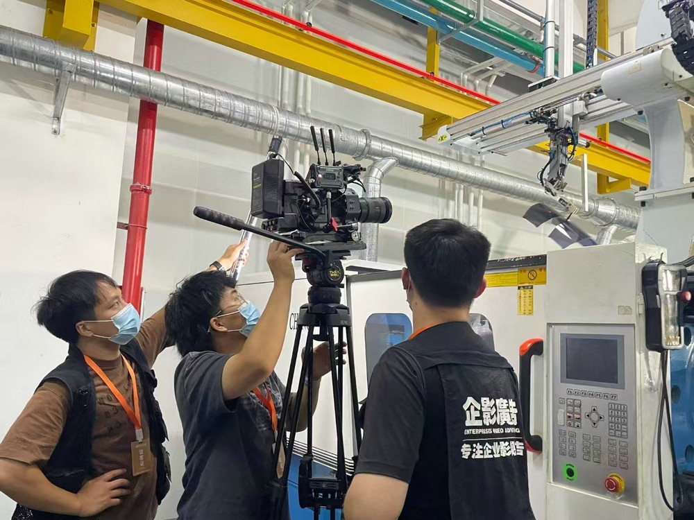 皮鞋制造工程宣传片拍摄现场